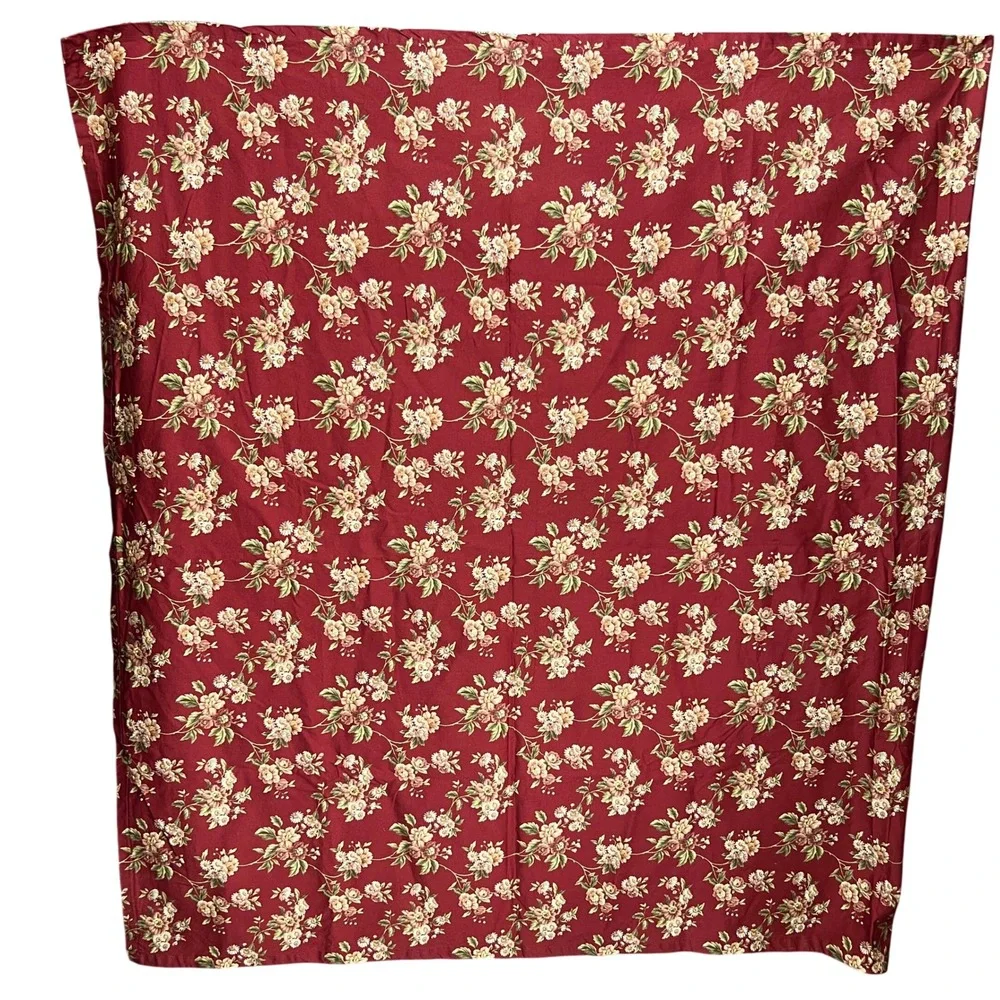 Waverly Heirloom Trellis Red Floral Cotton Fabric Tablecloth 92x53 Cottagecore
